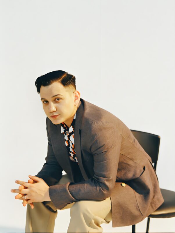 Profile of Air 艾热