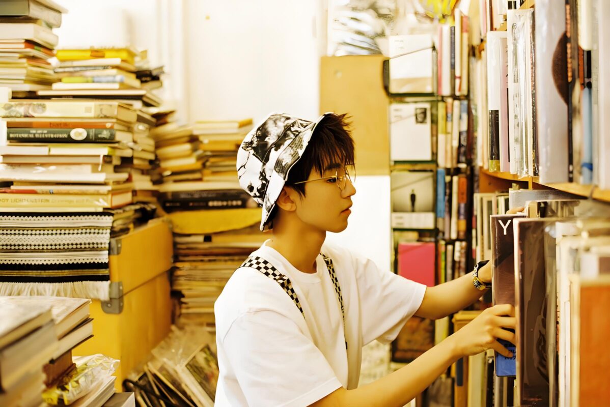 Debunking the Myth The Baseless Rumor of Wang Junkai's Alleged Academic Failures
